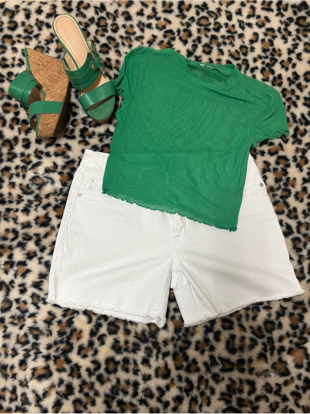 Seven7 White Denim Frayed Hem Women's Shorts